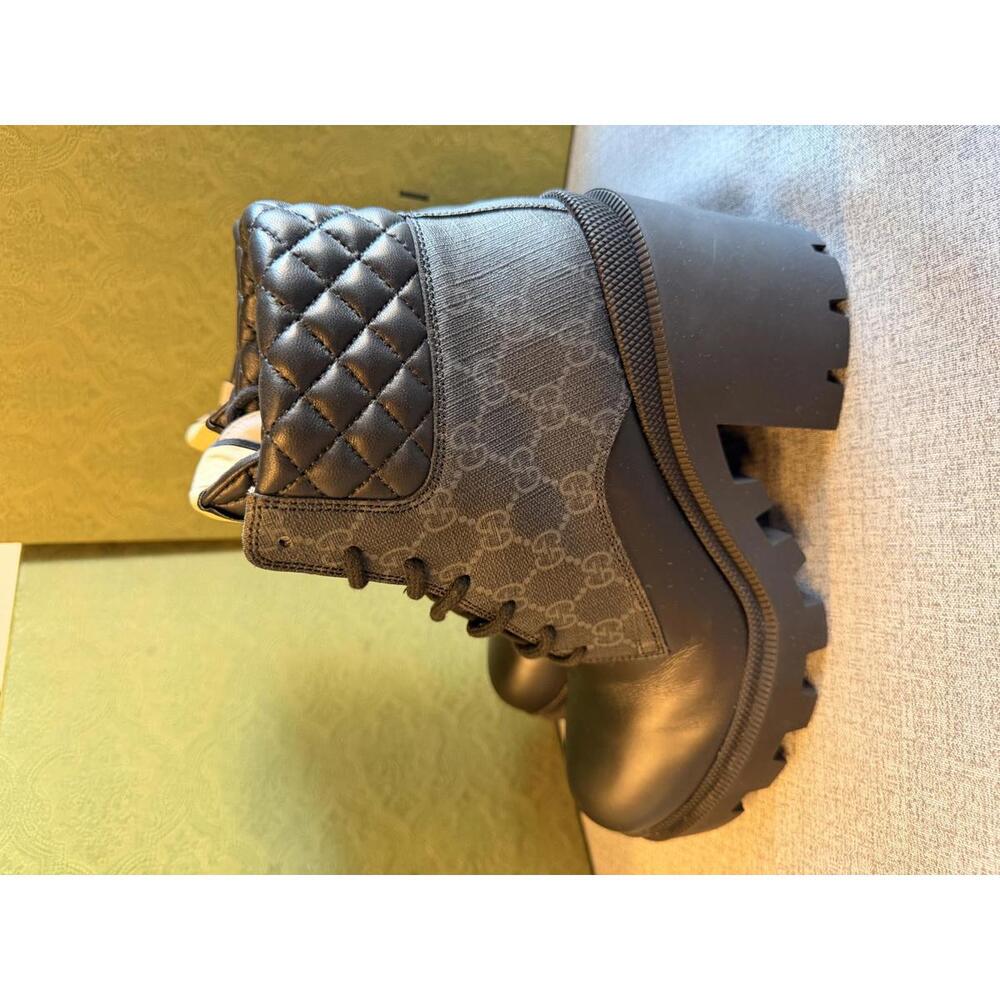 Gucci Women’s GG Quilted‎ Leather Lug Sole Ankle Boots SZ 40 With Box & Dust Bag - Picture 4 of 9